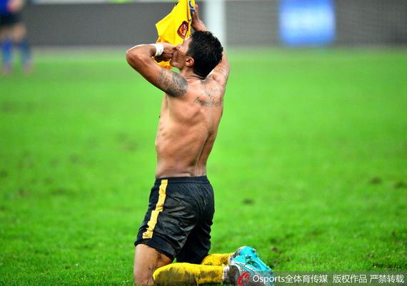 暴力鸟激情庆祝绝杀