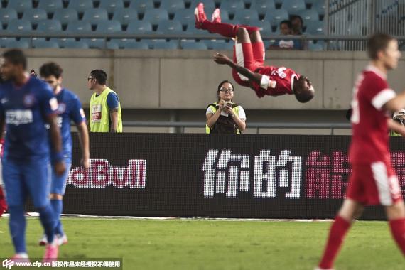 力帆客场2-1击败舜天