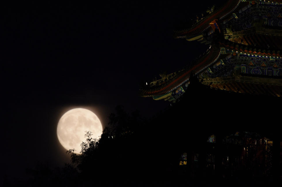 leunghouwai中秋月原图图片