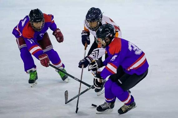 青少年冰球运动