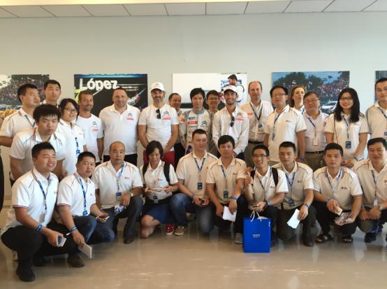 雪铁龙-道达尔车队大合影