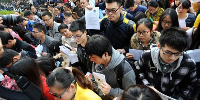 揭秘:公务员考试到底猫腻吗？