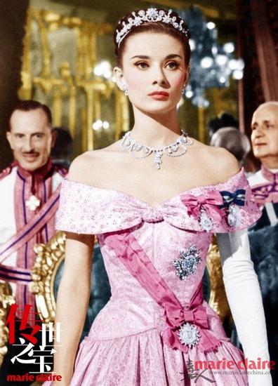 奥黛丽-赫本佩戴钻石珠宝