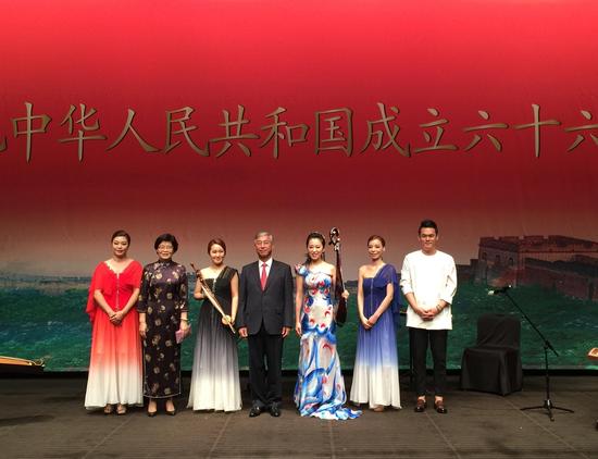 演出现场