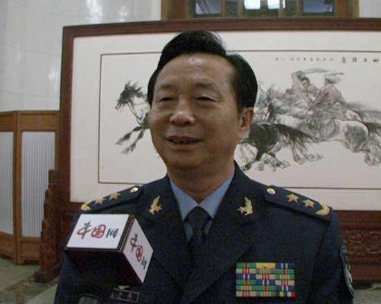 广州军区空军原政委被查 曾任驻港部队政委|政委|军区|军队打虎_新浪