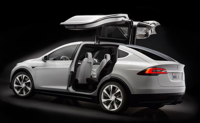 没白等 特斯拉首款SUV车型Model X发布
