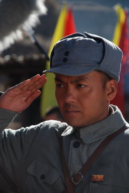 《铭记》朱宏嘉的战地爱情浪漫又纠结