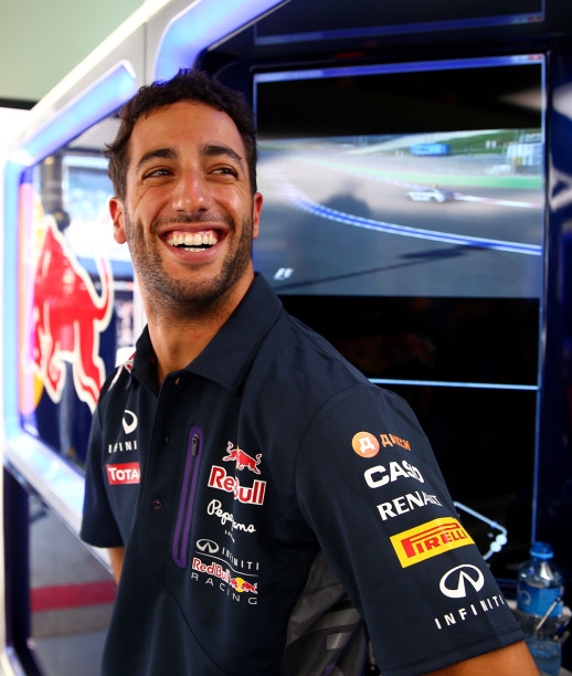 【里卡多满意红牛设置死期:十月底无果我将... 来自新浪f1赛车频道 - 