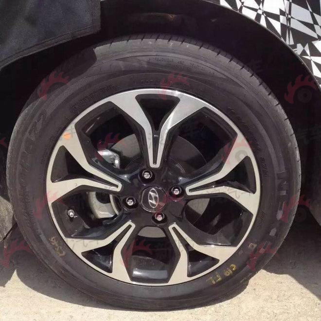 北京现代瑞纳全新换代车型谍照曝光