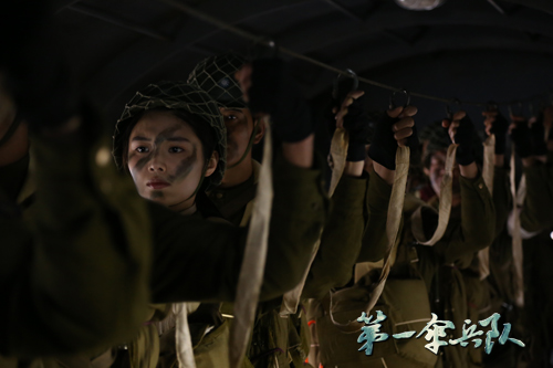 徐冬冬饰孟雪伞兵烽火传奇新浪娱乐讯 由蒲巴甲[微博],徐冬冬[微博]