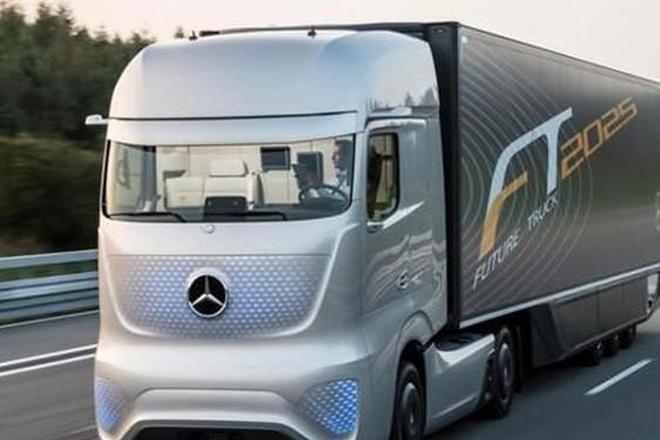 奔驰测试无人驾驶卡车 预计2020年推出