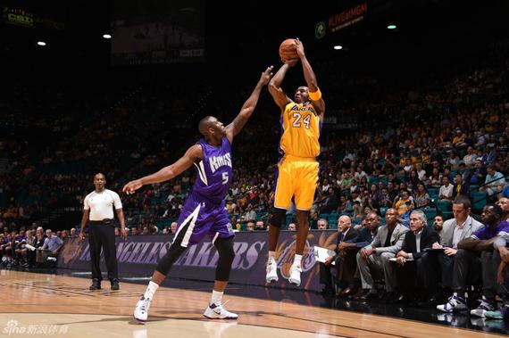 科比受伤湖人再输一场