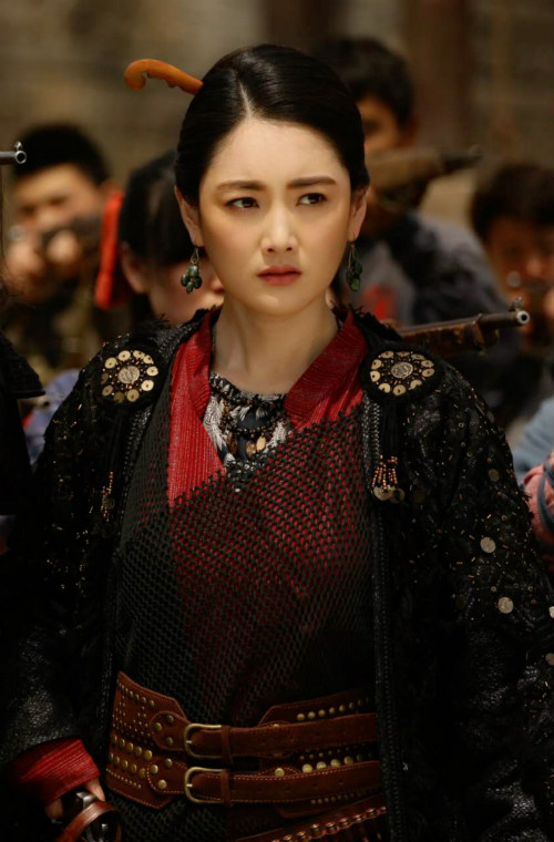 《大秧歌》将播 陈洁戏内外飒爽女汉子