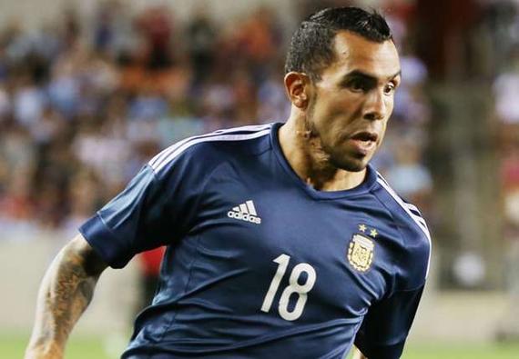 特维斯入替阿圭罗首发