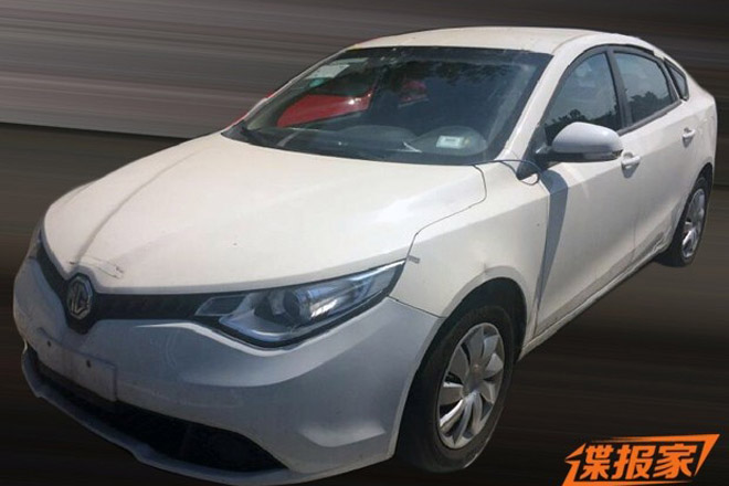 套壳测试 曝疑似MG新紧凑型车早期谍照