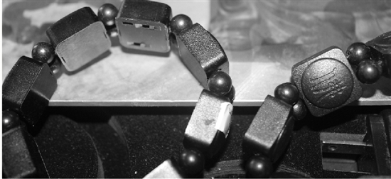 赌具店因赌客出千总赢被举报牵出(图)|出老千|扎金花|赌具店_新浪新闻