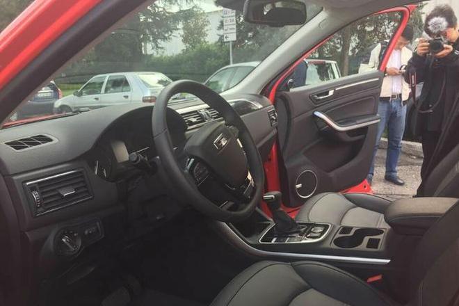 观致5 SUV米兰首秀 明年初正式上市