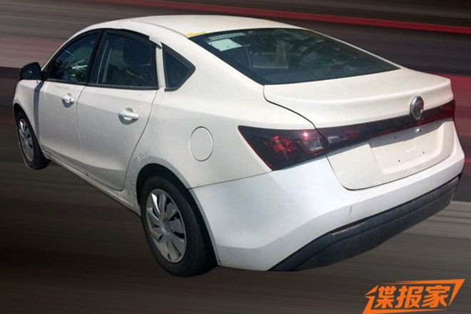 套壳测试 曝疑似MG新紧凑型车早期谍照