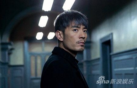 局长李光洁秀织毛衣新技能 网友反应热情