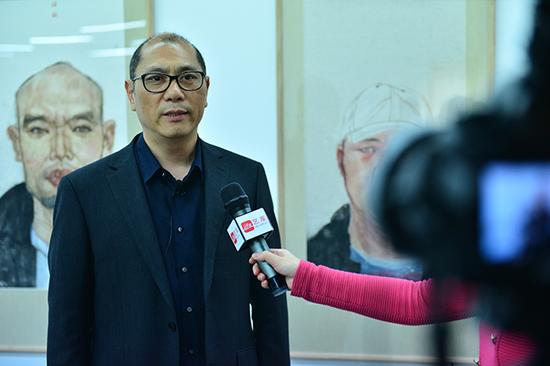 大韵堂艺术机构艺术主持,艺库创始人蔡万霖先生接受记者采访