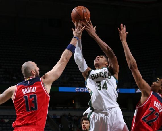 字母哥好好练了三分