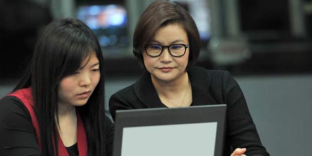 周群飞成新女首富.身家500亿