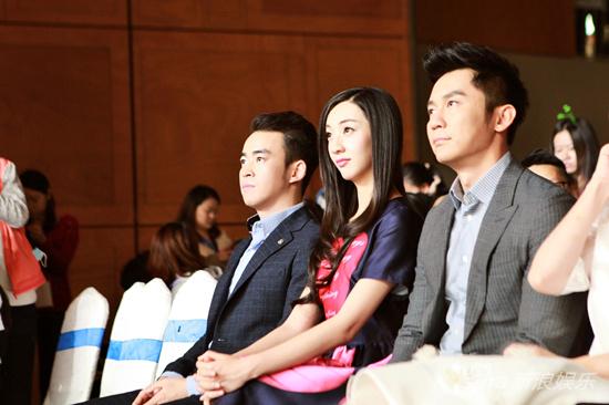 《三个奶爸》呆萌辣妈周宸佳花式虐陈赫