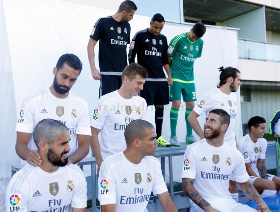 皇马更衣室内不平静