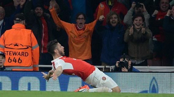 吉鲁进球，阿森纳力擒拜仁