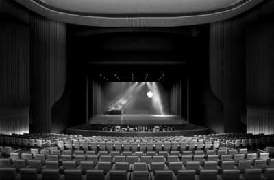 天桥艺术中心内，两层共1600座剧