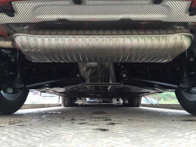 华晨宝马全新X1长轴版车型低伪谍照曝光