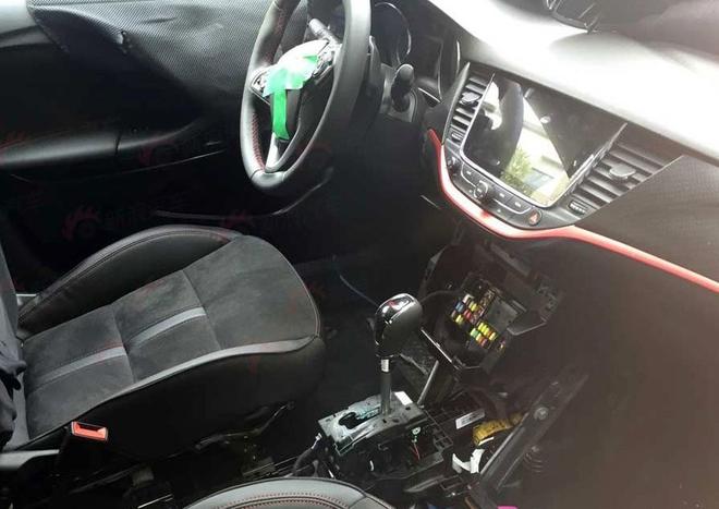 威朗两厢测试车曝光 广州车展首发