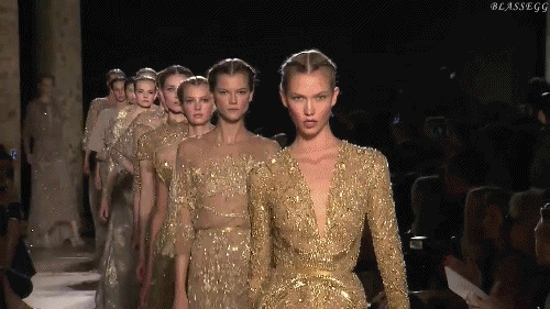 上了T台霸气十足