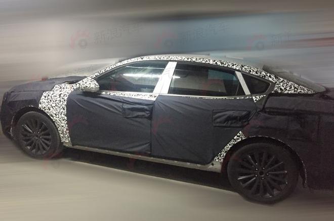 全新起亚K7国内谍照曝光 或即将国产