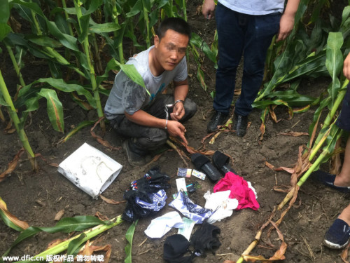 强奸犯逃跑时掉粪坑 为跑赢警察常练跑步