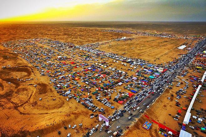 载辉煌跨新篇 阿拉善英雄会迈向新征程