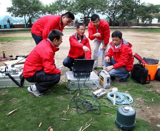 外媒:地震监测员成中国最抢手的政府岗位之一|公务员考试|地震监测员_