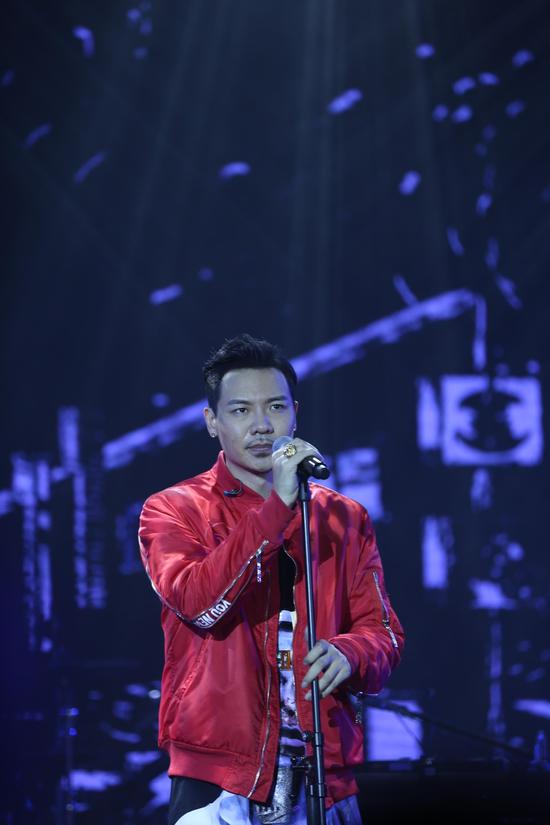 李秋泽助阵陈伟霆新专辑姚贝娜见证新曲