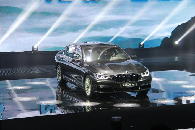 盘点上周上市新车 新7系/速派/宾利添越等