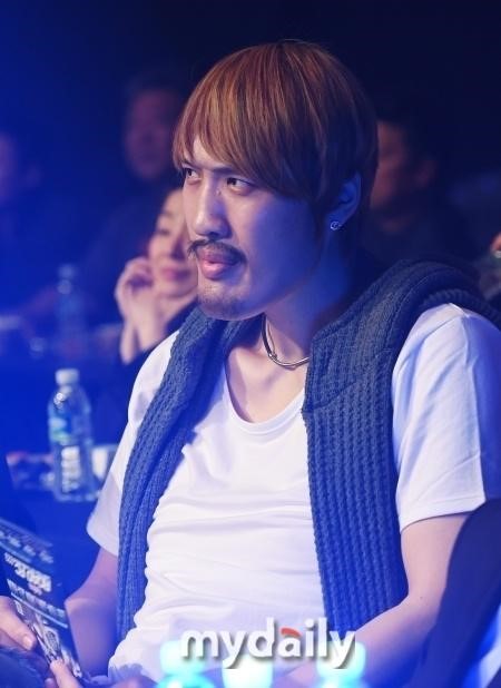 韩星崔洪万回应遭通缉:定好下周接受调查