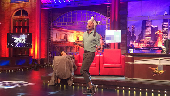 王千源与金星贴身被赞身材好