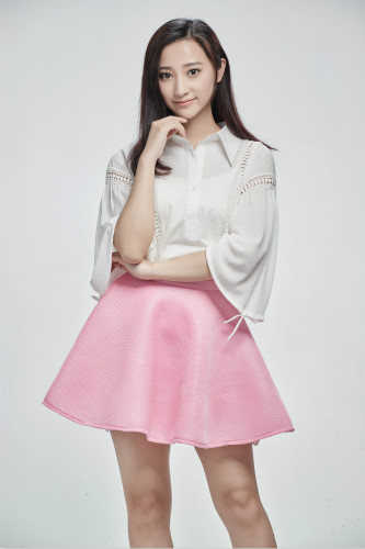 新类型喜剧女主霸屏 王若涵扮演霸气御姐