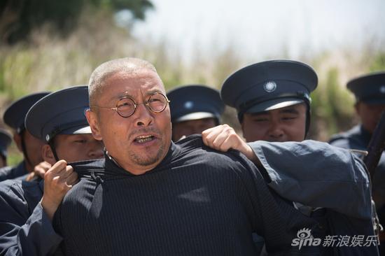 吴铎阻拦马占山