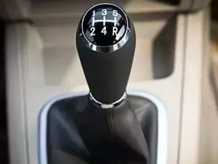 这些节油误区其实是在毁车 你中招了吗？