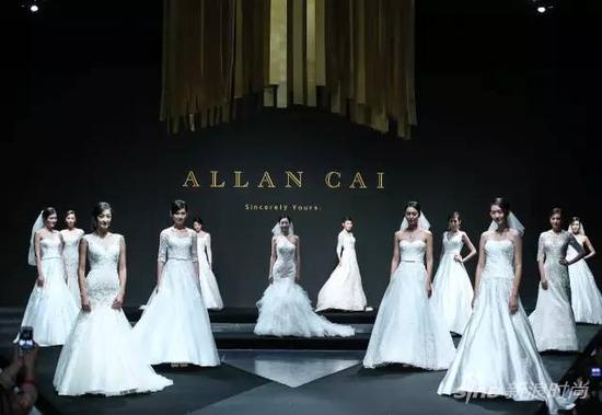 ALLAN CAI名瑞婚纱晚礼服全球首秀|婚纱|礼服|时装周_新浪时尚_新浪网