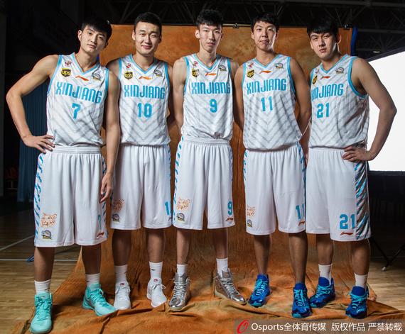 新疆男篮最强阵容冲击冠军