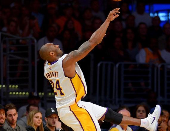 科比:我现在是nba第200人 太烂什么球都不进