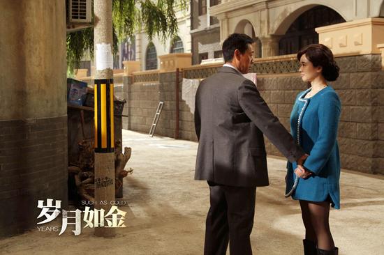 张丰毅左小青街头叙旧