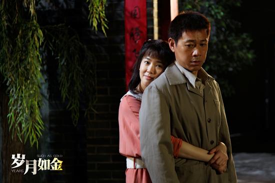 左小青拥抱张丰毅