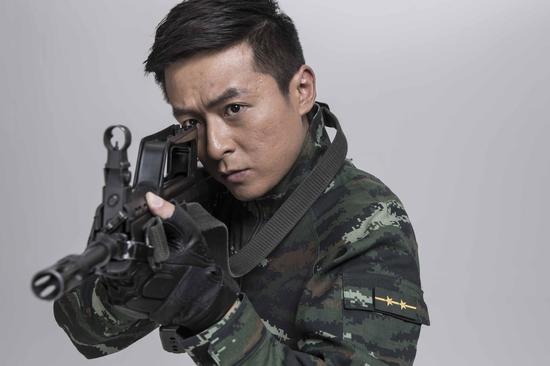 朱雨辰 饰 杨灿